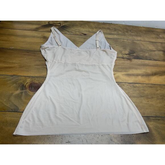 Love Your Assets Sara Blakely Spanx Shapewear Cami Beige Tank Cool Control 1X - Picture 8 of 8